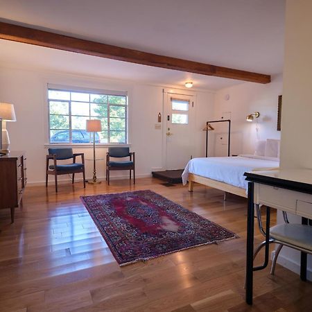 The Grayhaven Motel إيثاكا الغرفة الصورة