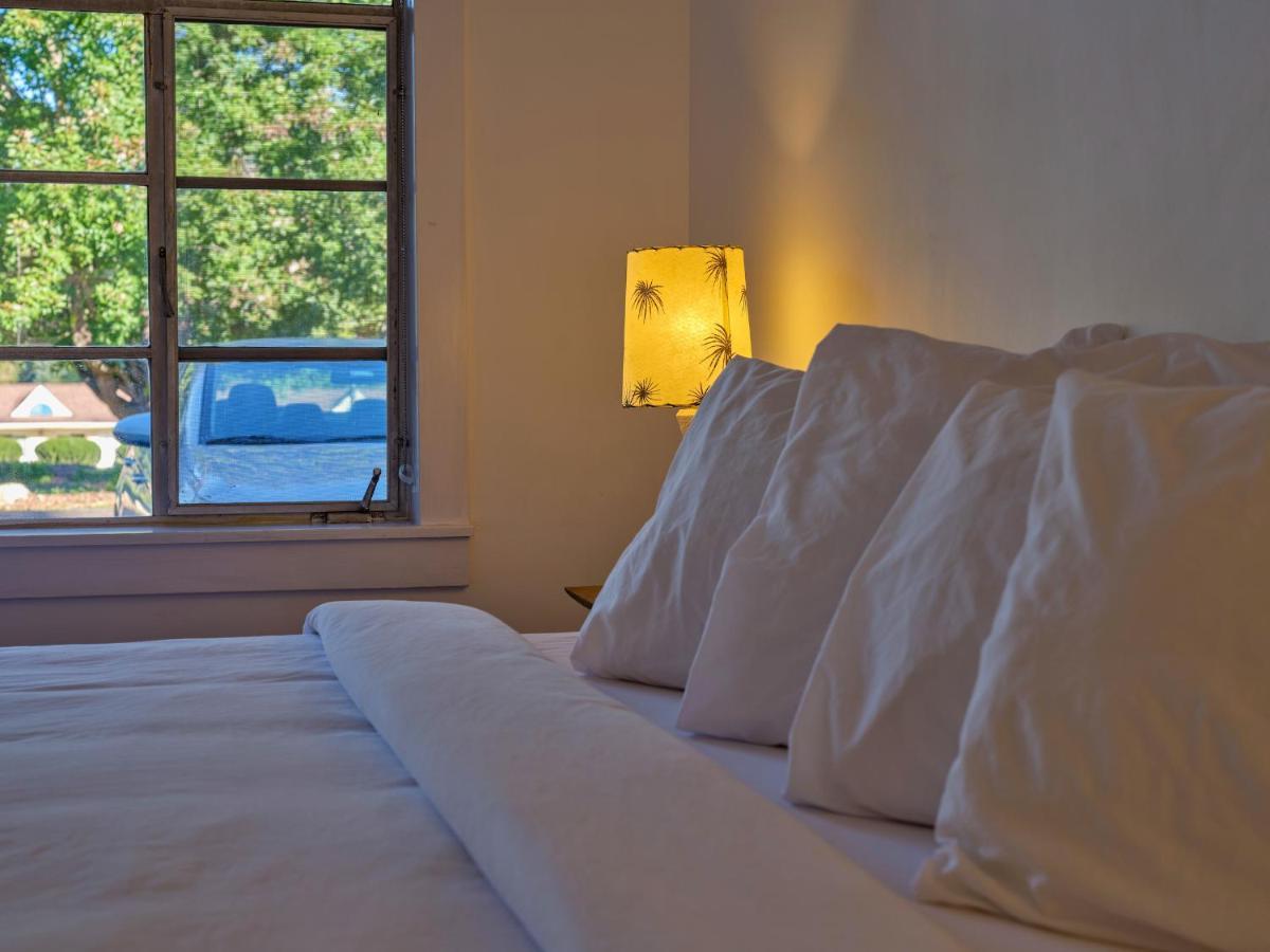 The Grayhaven Motel إيثاكا المظهر الخارجي الصورة